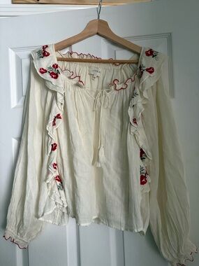 THE GREAT. Embroidered top